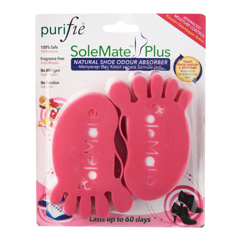 Odour and moisture remover for shoes